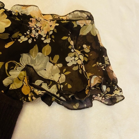 Dressbarn Floral Blouse Vintage Size S EUC - Picture 4 of 5